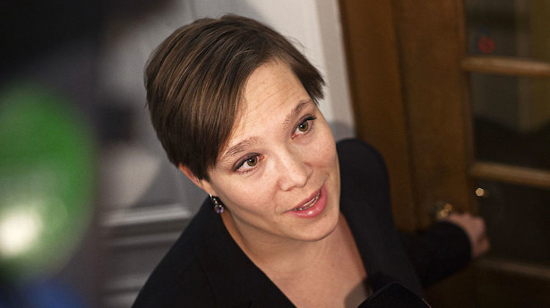 Børsen mener: Astrid Krag klædt af til skindet