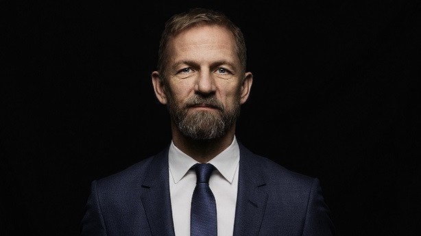 Anders Krab: Vi har skrevet en bog til dig - den handler om dem, der handler