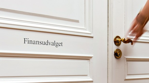 Børsen mener: Luk og sluk for Folketingets økonomer