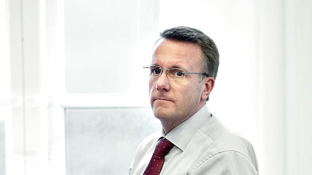 Hvorfor sidder regeringen på hænderne?