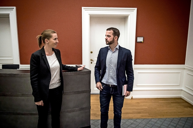 Helle Ib: Her kan De Radikale presse Mette Frederiksen