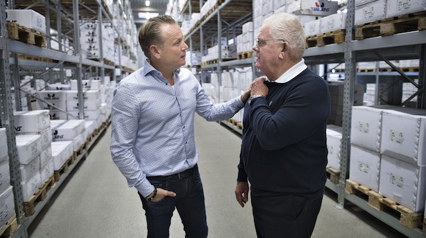 Far og søn køber T-shirtfirma i USA og skaber tøjkomet