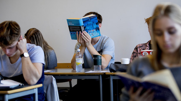 Forældre lærer deres børn om gæld men ikke investeringer