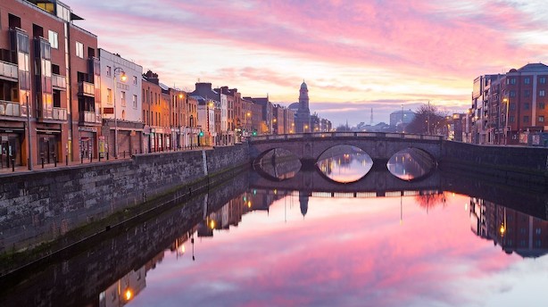 Nye tider bruser ind over Dublin
