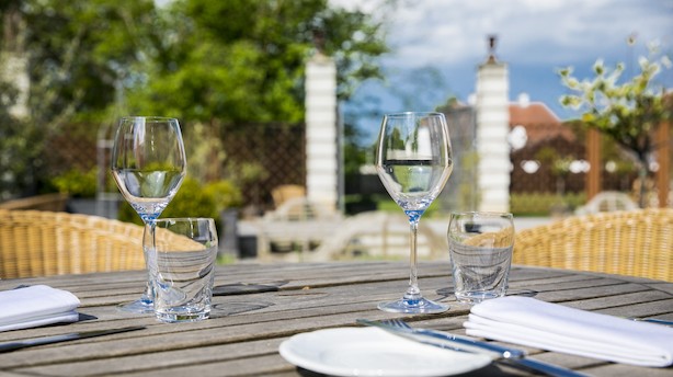 Dejlig bistrofrokost under åben himmel i Fredensborg