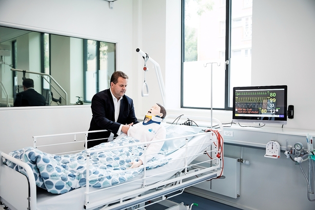 Firmaer i kø for at teste ny teknologi på falsk hospital