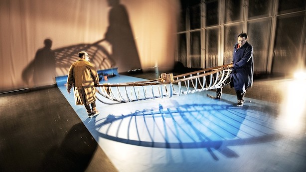 PHs og Arne Jacobsens flugt over Øresund i 1943 er blevet til godt teaterstykke