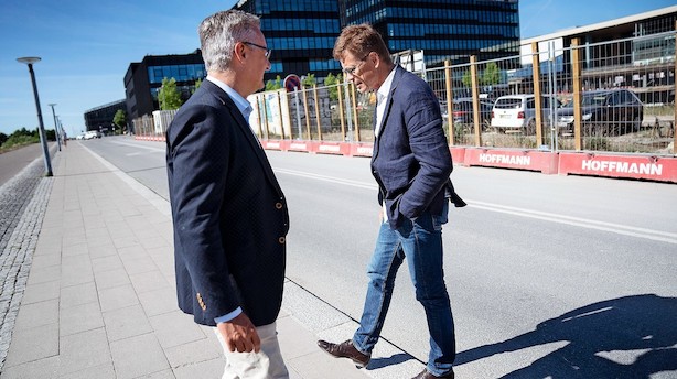 Bygherre sadler om i forsinket kæmpeprojekt