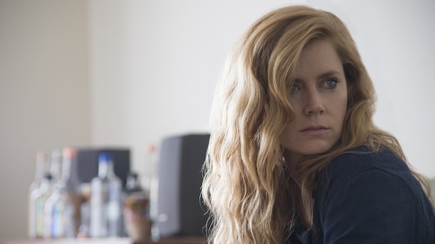 Anmeldelse: "Sharp Objects" er et psykologisk familiedrama forklædt som spændingsfilm