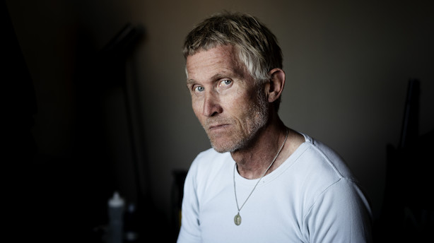 Leder med kæft, trit og retning: Rytterne skal vide at Brian Holm bestemmer - ellers falder alt fra hinanden