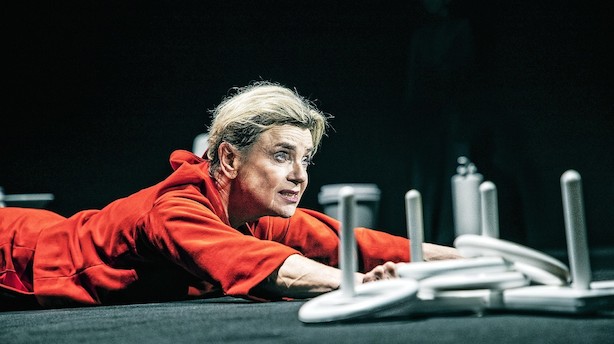 Dantes komedie får seks stjerner på Teater Republique