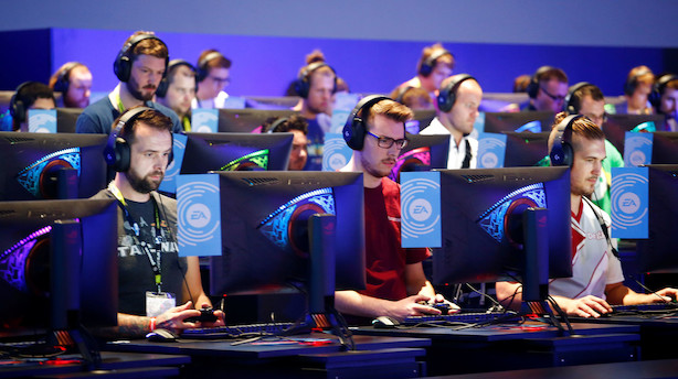 Gamingaktier blev banket ned i 2018: Er det nu, du skal investere i dem?
