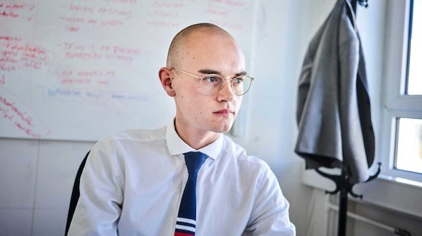 22-årig CBS-studerende stiller store jobkrav: "Jeg regner med at få en ledende post, når jeg er færdig, og det gør mange af mine medstuderende også"