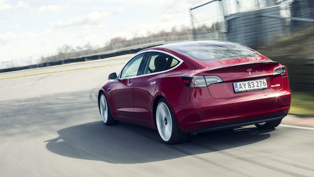 Tesla Model 3 får uventet succes som delebil