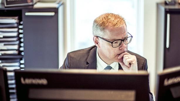Lav kronekurs og opblødning i handelskrig gør svenske aktier lækre