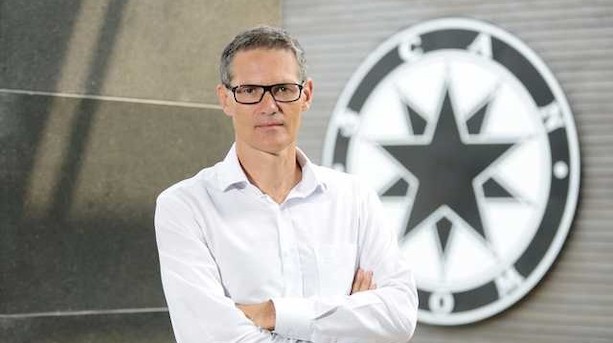 Lars Larsen Group-selskab runder 1 mia på havemøbler