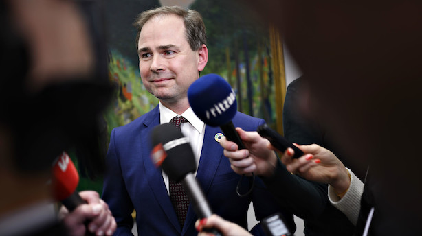 Finanslov øger skatterne med 2,5 milliarder: Her skal danskerne have flere penge op ad lommen
