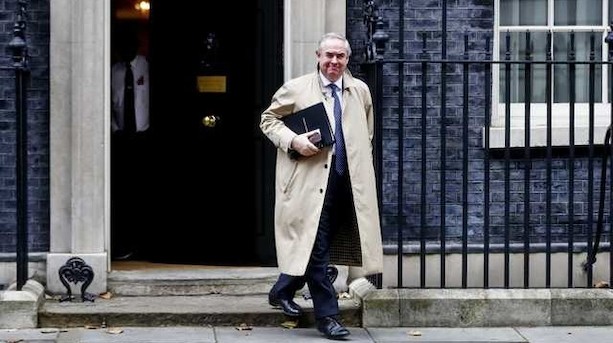 Britisk rigsadvokat fik millioner fra Shah-lejr