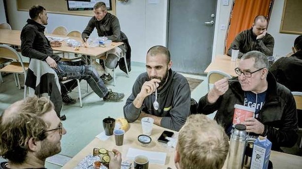 Højere mindsteløn vil koste job til flygtninge, unge og ufaglærte