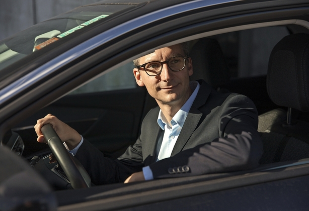 Ny bilboss vil have danskerne til at abonnere på biler