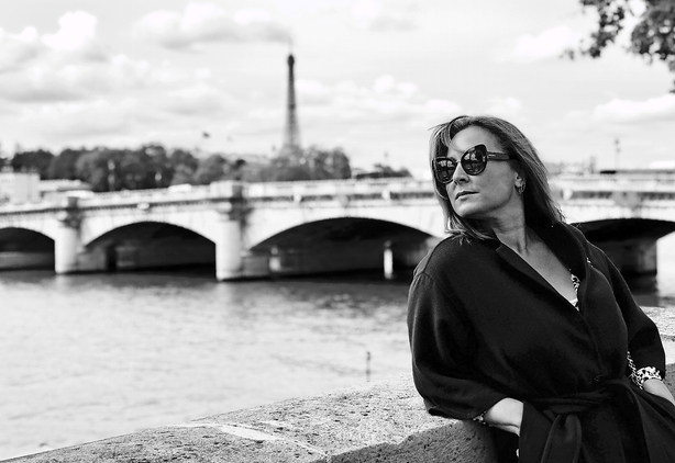 Tag med tv-vært Stéphanie Surrugue til Paris