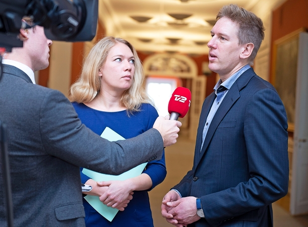 Rød blok presser S for flere penge til offentlig vækst: Ikke nok til at holde skindet på næsen