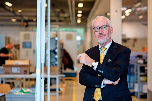 Bosser jubler over aftale med 42-timers uge