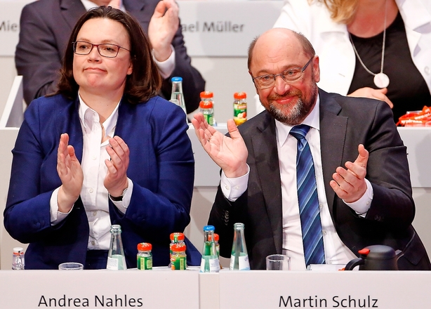 Lille SPD-flertal siger ja til regering med Merkel