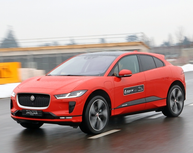 Verdens første eldrevne Jaguar