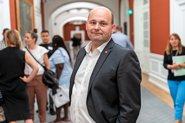 KORT NYT - POLITIK