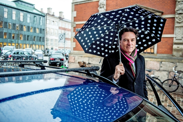 Kraka springer ud som centrum-venstre-tænketank