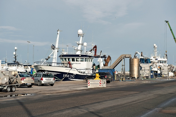 Debat: Stop det offentliges strandhugst
