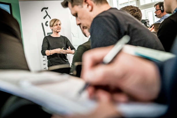 Efter kuldsejlet plan om at sælge TV2: Mette Bock holdt model for salget skjult for de andre partier i månedvis