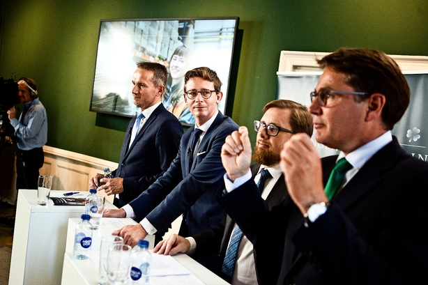 Blåt udspilsbonanza sender rød blok frem