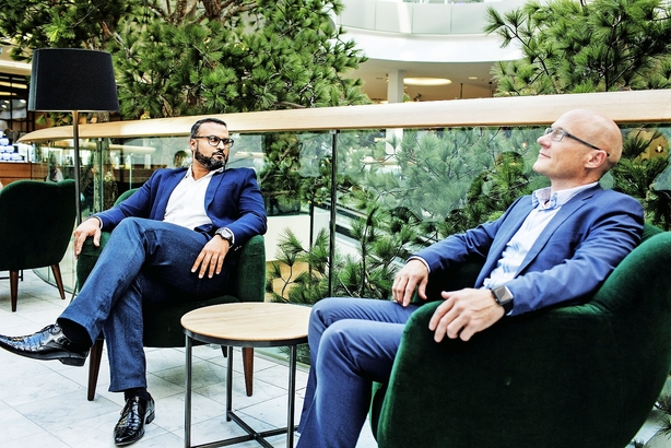 Dansk Supermarked og Onfone-rigmand i madsats til ældre