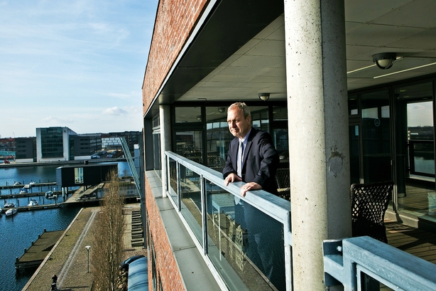 Bankboss sælger kunders dårlige lån til inkassofirma