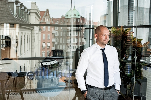 "At de penge kan forsvinde på tre uger undrer jeg mig helt vildt over"